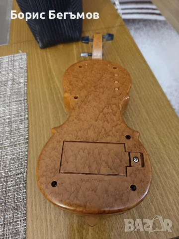 Малка пластмасова играчка цигулка , снимка 4 - Колекции - 52204272