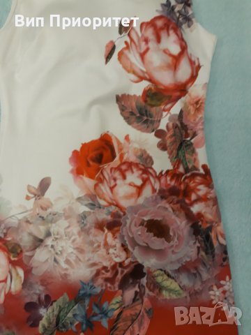 Луксозна рокля- бяла във високата част и червена в долната част с принт от рози диагонална граница, снимка 5 - Рокли - 37259269