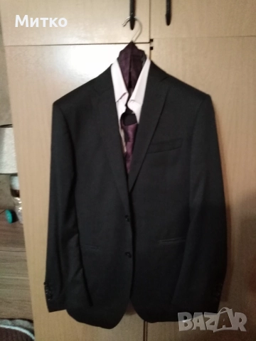 Костюм марка Черути произход България 