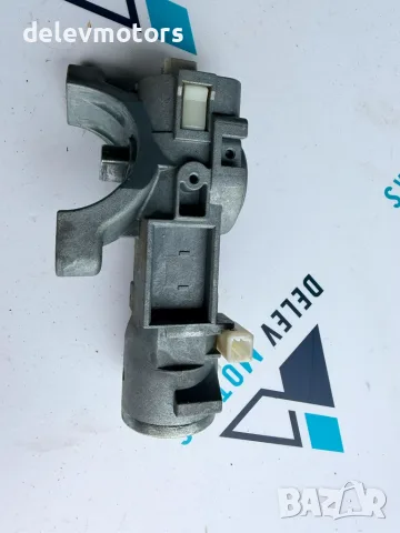 Патрон за палене Bosch от Nissan X-Trail (t32) 1.6 dCi, двигател R9M, ALL MODE 4x4, снимка 2 - Части - 56017808
