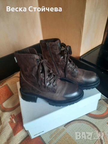 Дамски боти от естествена кожа