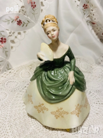 порцеланова статуетка , снимка 5 - Статуетки - 51586324