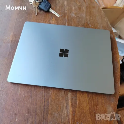 microsoft surface lapto