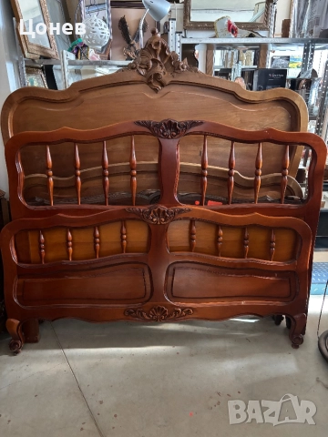 Спалня в стил Луи Филип 