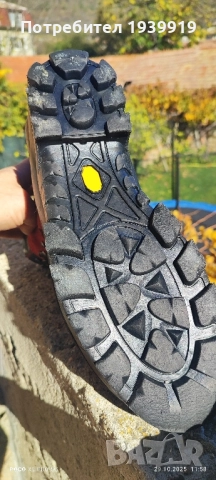 Високопланински туристически обувки Lowa 44, снимка 7 - Други спортове - 52253267