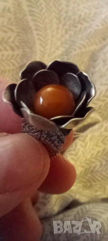 Сребърен пръстен с корал.Старинна  брошка,оникс и марказит. Гердан, карнеол 