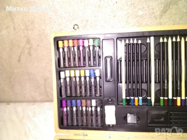 Кутия с четки моливи пастели и други за рисуване маркови на Артина, снимка 8 - Ученически пособия, канцеларски материали - 50517635