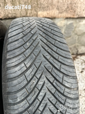 4бр. всесезонни гуми 215/65/16 - Vredestein Quatrac DOT 1423, снимка 4 - Гуми и джанти - 53928512