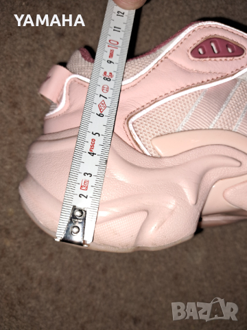 Adidas  Дамски  Сникърси 38____39, снимка 9 - Маратонки - 42605852