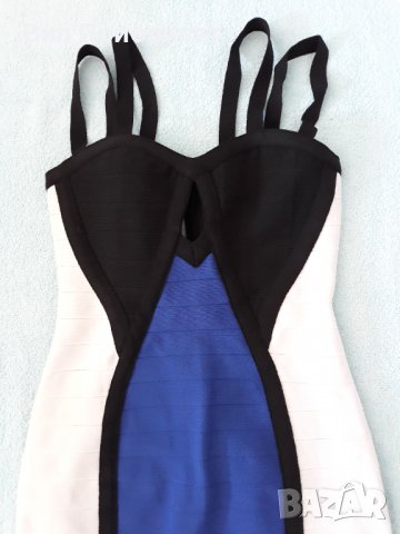 Синьо, бяло и черно - изключително красива и стилна комбинация за стегната материя еластична рокля, снимка 5 - Рокли - 37264650