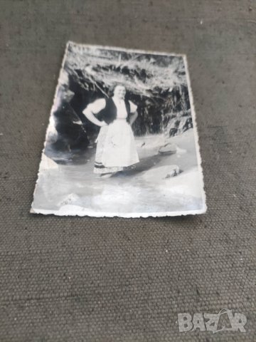 снимка Таня Калотина 5. .V. 1944  р.Нишава? 