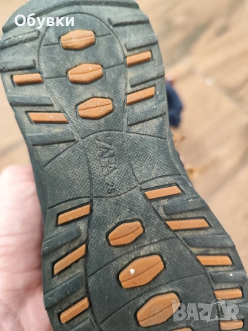 Детски обувки Zara, снимка 4 - Детски обувки - 53938380