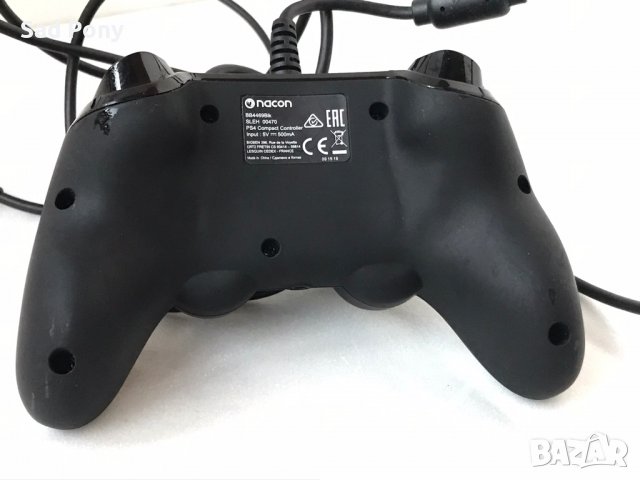 Nacon PS4 Compact контролер, снимка 2 - Аксесоари - 40241099