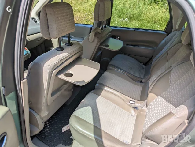 Renault Scenic 1.9 dCi, снимка 10 - Автомобили и джипове - 55483154
