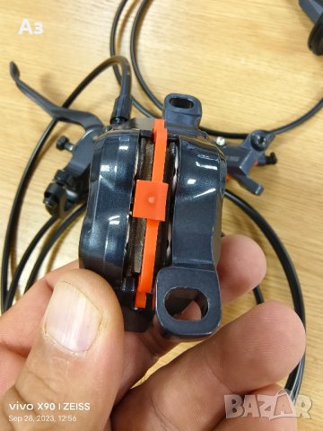 Комплект Shimano CUES BR-U8020 4-Piston Disc Brake Set, снимка 12 - Части за велосипеди - 42353321