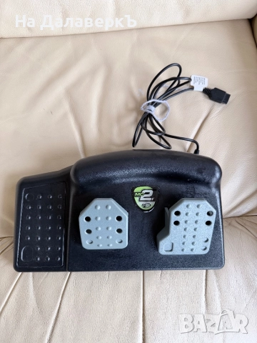 MicroCon Racing Wheel and Pedals за Xbox 360 с кутия, снимка 4 - Аксесоари - 52729432