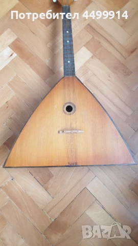 Струнен музикален инструмент-Балалайка, снимка 3 - Струнни инструменти - 53098560