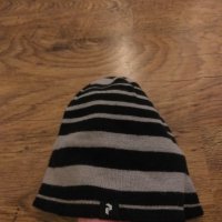 peak performance block hat - страхотна зимна шапка , снимка 2 - Шапки - 35130199