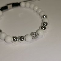 Дамска луксозна сребърна гривна с бели камъни, 925 мънисто с цирконий и лого, снимка 8 - Гривни - 32115121