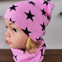 Комплект шапка и шал, снимка 1 - Бебешки шапки - 42361903