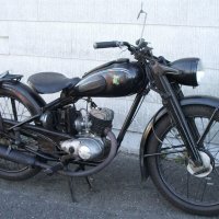 Купувам стари ретро мотор мотоциклет дкв dkw 100 125 175 200 250 350 500също и части за тях, снимка 1 - Мотоциклети и мототехника - 37616119