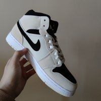 Nike Air Jordan 1 Mid SE GS Creamy White Barely Orange Light Cream Black Нови Оригинални Кецове, снимка 6 - Кецове - 38244571