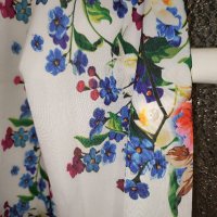 Бяла ризка с цветя и копчета от седеф размер М цена 36 лв., снимка 8 - Ризи - 42661701