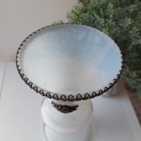 Стъклена ваза-двуцветно стъкло с метални орнаменти, снимка 8 - Вази - 40838308