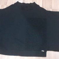 Блуза тип пончо на GUESS , снимка 1 - Блузи с дълъг ръкав и пуловери - 42501296