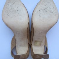Обувки на висок ток Carven телесен велур н.38, снимка 3 - Дамски обувки на ток - 29562495