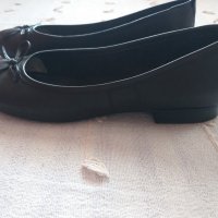 Обувки, снимка 1 - Дамски ежедневни обувки - 36745274