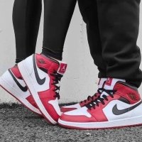Дамски маратонки Nike Air Jordan Реплика ААА+, снимка 1 - Маратонки - 38266300