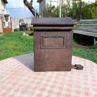 Стара пощенска кутия, снимка 1 - Антикварни и старинни предмети - 36632051