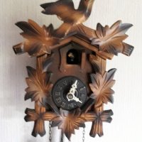 Стенен дървен  часовник с кукувичка, снимка 7 - Антикварни и старинни предмети - 30270708