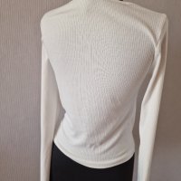 Бяла къса рипс блуза -8,00лв., снимка 4 - Блузи с дълъг ръкав и пуловери - 44231894