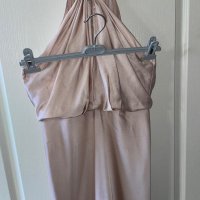 бална абитуриентска рокля парти елегантна рокля тип русалка сатен бежова натурален цвят ASOS, снимка 16 - Рокли - 44492983