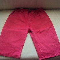 Червени бермуди на Зара, снимка 1 - Детски къси панталони - 30036079