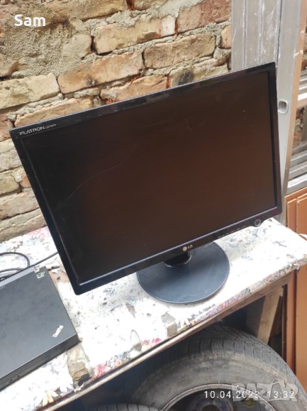 Монитор 22 инча , снимка 1