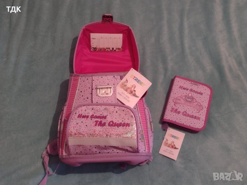 Ученическа раница Street Queen , снимка 1