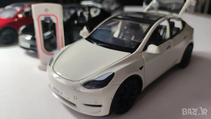 Метални колички Тесла (Tesla model Y) мащаб 1:24, снимка 1