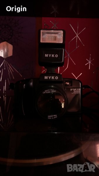  Фотоапарат със светкавица, снимка 1