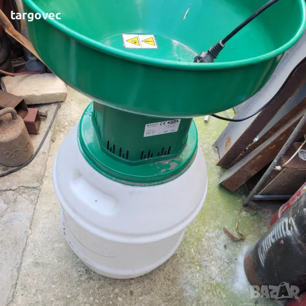 Ярмомелка италианска, снимка 1