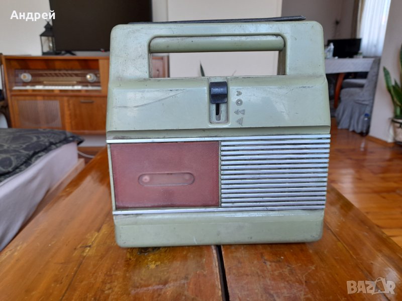 Стар касетофон Респром Монтана, снимка 1