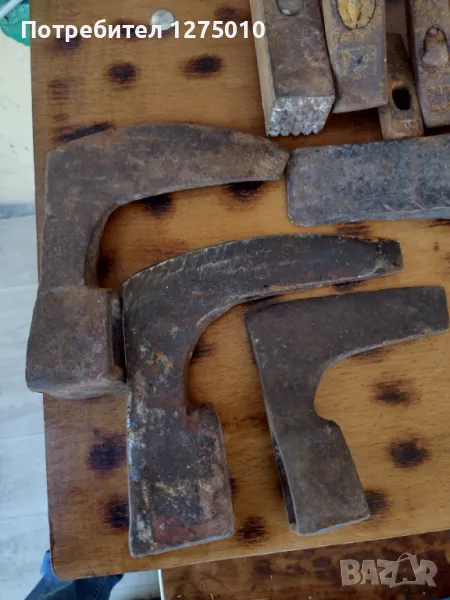 Три броя брадви , снимка 1