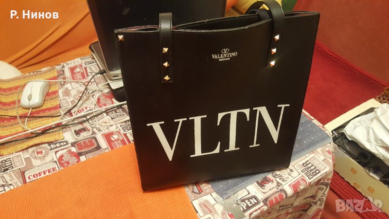 чанта Valentino Garavani VLTN calfskin tote bag, снимка 1