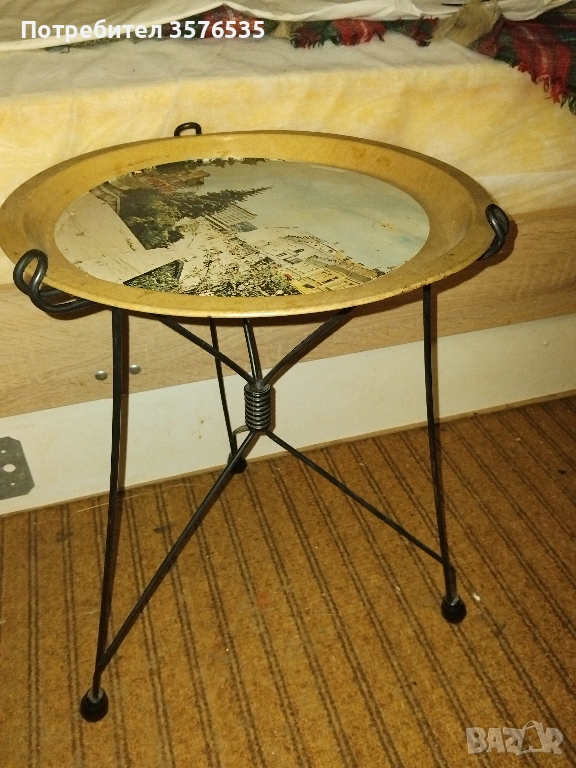 Продавам руска сгъваема масичка., снимка 1