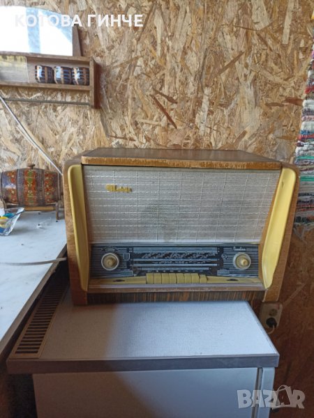 Продава радио-грамофон Латвия, снимка 1