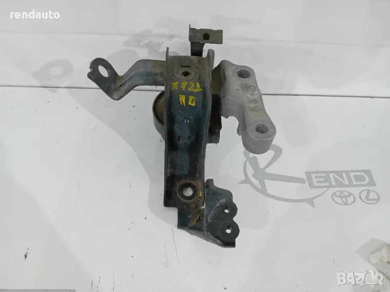 Десен тампон двигател toyota yaris cross 1.5 hybrid 2019-2024, снимка 1