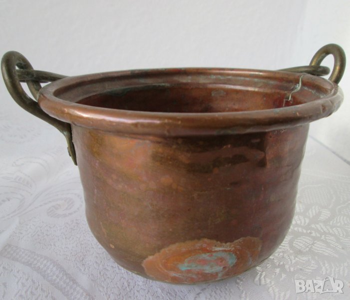 Стар метален съд, менче бакър бакърче, мед месинг метал, кутия, релеф.  лов, цинк антика , снимка 1