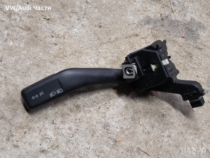 Лост лостче мигачи за Голф 5 Ауди А3 Пасат Туран Джета VW Golf 5 Audi A3 8P Passat Touran 1K0953513, снимка 1